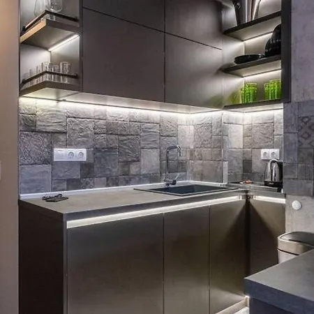 Top Location Sea Garden! Free Underground Parking *