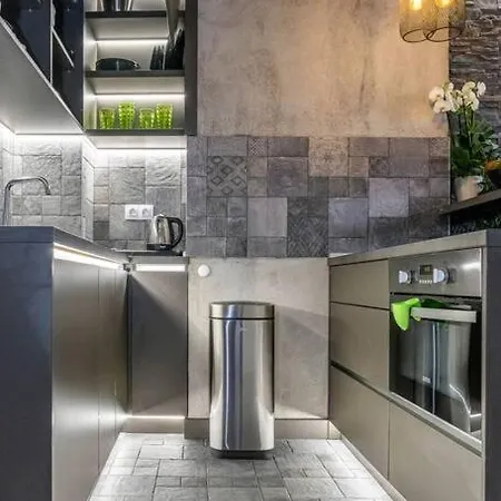 Top Location Sea Garden! Free Underground Parking Apartman *
